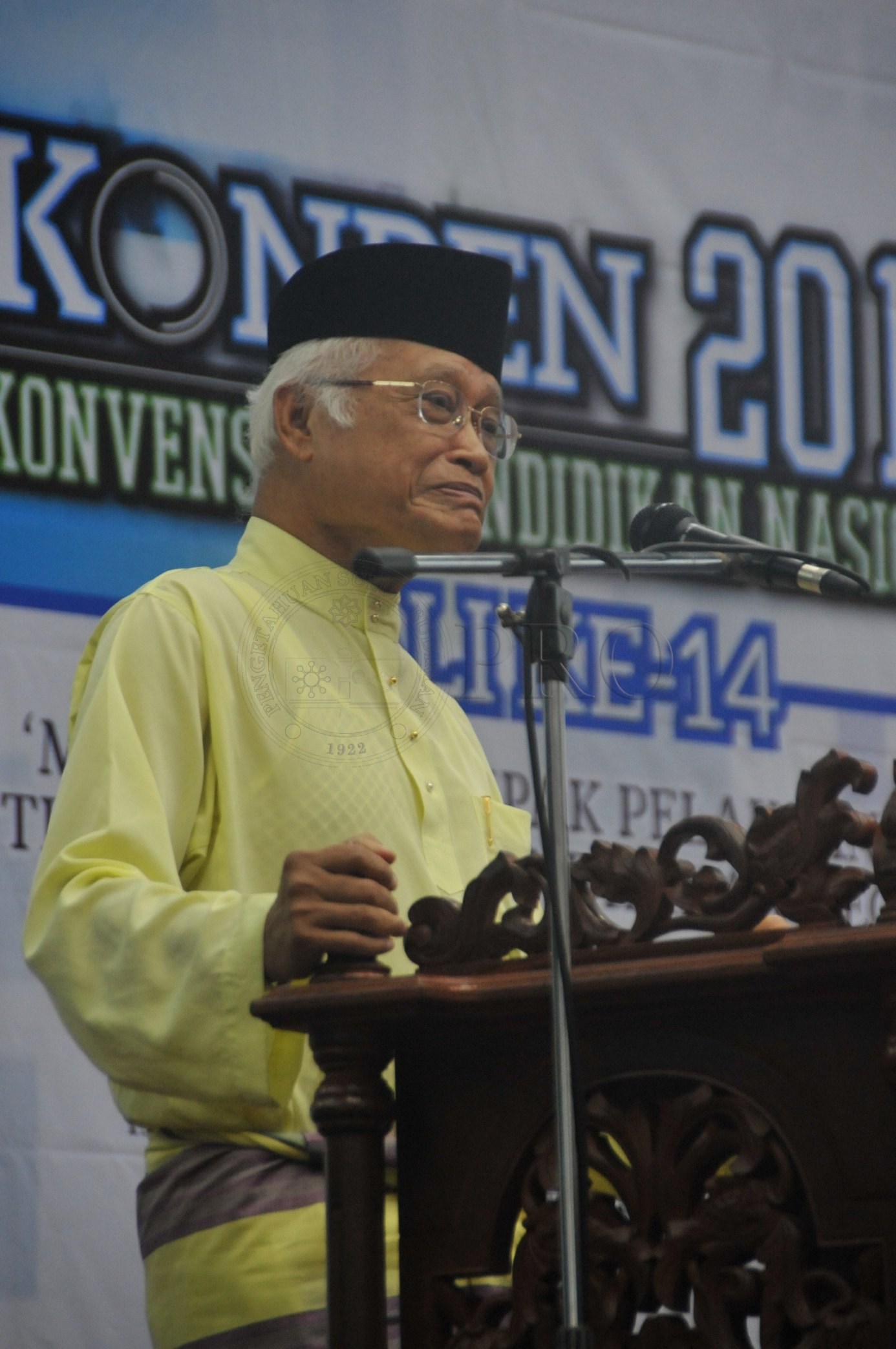 PRO 14 28 KONPEN PRO 7153